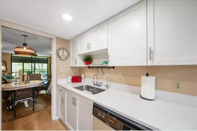 1316 Pasadena Avenue S #104, South Pasadena, FL 33707 - Photo 5