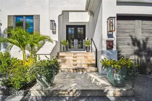 2915 W Harbor View Ave, Tampa, FL 33611 - Photo 9