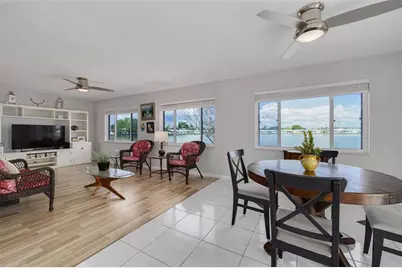 9705 Mainlands Boulevard W, Pinellas Park, FL 33782 - Photo 9