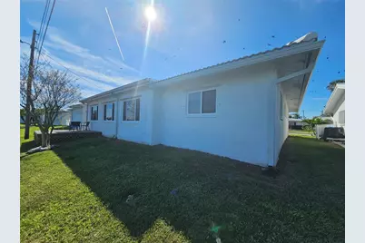 9705 Mainlands Boulevard W, Pinellas Park, FL 33782 - Photo 17