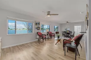 9705 Mainlands Blvd W, Pinellas Park, FL 33782 - Photo 11