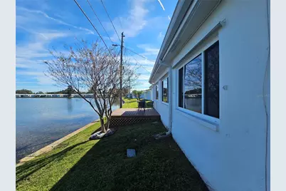 9705 Mainlands Boulevard W, Pinellas Park, FL 33782 - Photo 11