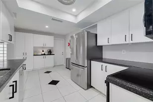 9705 Mainlands Blvd W, Pinellas Park, FL 33782 - Photo 17