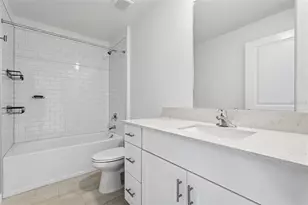 8808 Bay Leaf Dr, Parrish, FL 34219 - Photo 15