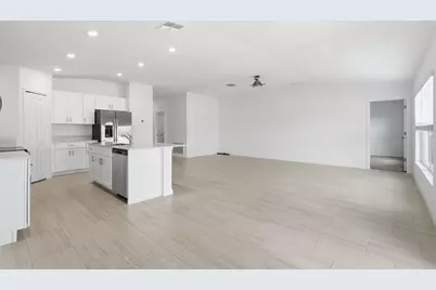 8808 Bay Leaf Drive, Parrish, FL 34219 - Photo 9