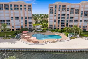 4951 Bacopa Ln S, Saint Petersburg, FL 33715 - Photo 41