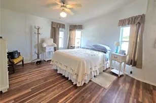 5350 Amanda St, Zephyrhills, FL 33542 - Photo 37