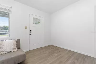 5481 47th Avenue N, Saint Petersburg, FL 33709 - Photo 7