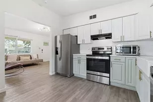 5481 47th Ave N, Saint Petersburg, FL 33709 - Photo 13