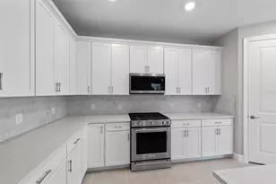 4554 Blue Star Ct, North Port, FL 34289 - Photo 7