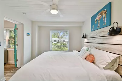 4324 S Clark Avenue, Tampa, FL 33611 - Photo 9