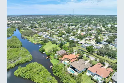 8707 Silverthorn Road, Seminole, FL 33777 - Photo 55