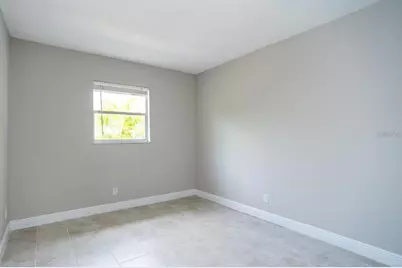 1770 New Hampshire Avenue NE, Saint Petersburg, FL 33703 - Photo 13