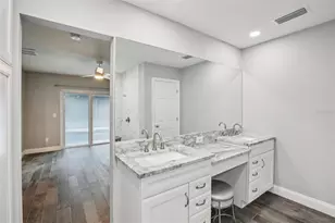 14107 N Briarthorn Dr, Tampa, FL 33625 - Photo 17