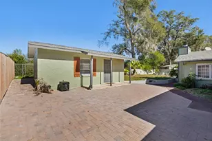 34037 Woodland Cir, Dade City, FL 33523 - Photo 21