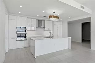 301 1st St S, Saint Petersburg, FL 33701 - Photo 15