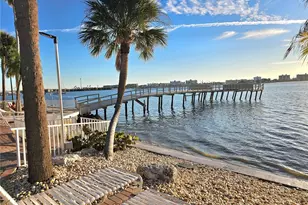 4525 Cove Cir, Saint Petersburg, FL 33708 - Photo 39