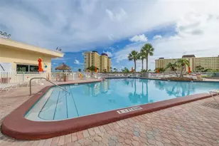 4525 Cove Cir, Saint Petersburg, FL 33708 - Photo 41