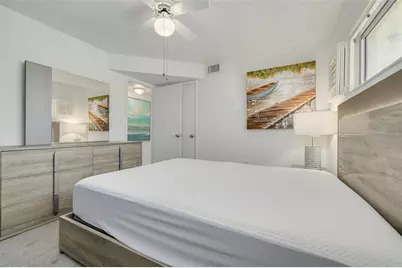 4525 Cove Circle #1002, Saint Petersburg, FL 33708 - Photo 25
