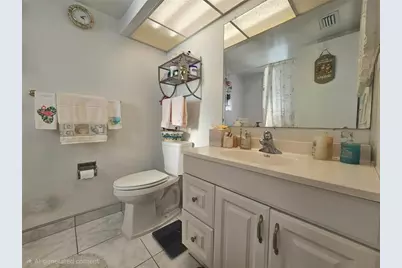 4525 Cove Circle #1002, Saint Petersburg, FL 33708 - Photo 19