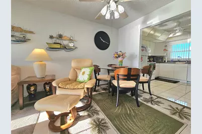 4525 Cove Circle #1002, Saint Petersburg, FL 33708 - Photo 9