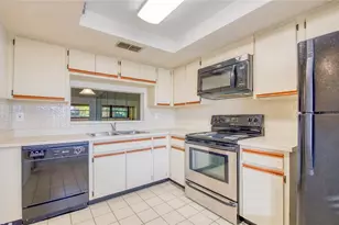 2420 Winding Creek Blvd, Clearwater, FL 33761 - Photo 7