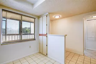 2420 Winding Creek Blvd, Clearwater, FL 33761 - Photo 5