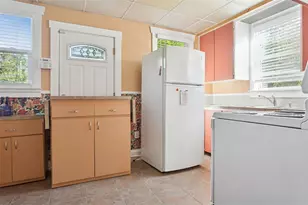 8132 Honeybee Ln, Tampa, FL 33635 - Photo 7