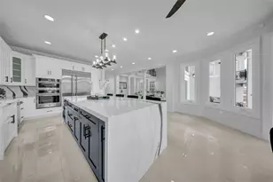124 Leeward Island, Clearwater Beach, FL 33767 - Photo 29