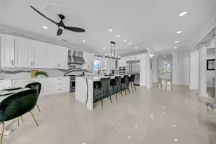 124 Leeward Island, Clearwater Beach, FL 33767 - Photo 25