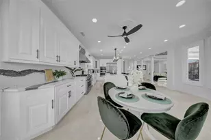 124 Leeward Island, Clearwater Beach, FL 33767 - Photo 33