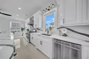 124 Leeward Island, Clearwater Beach, FL 33767 - Photo 31