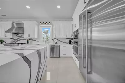 124 Leeward Island, Clearwater Beach, FL 33767 - Photo 23