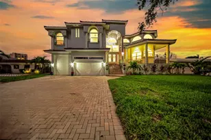 124 Leeward Island, Clearwater Beach, FL 33767 - Photo 3