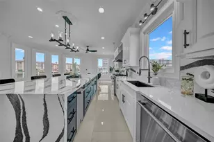 124 Leeward Island, Clearwater Beach, FL 33767 - Photo 27