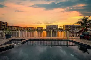 124 Leeward Island, Clearwater Beach, FL 33767 - Photo 9
