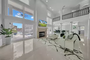 124 Leeward Island, Clearwater Beach, FL 33767 - Photo 17