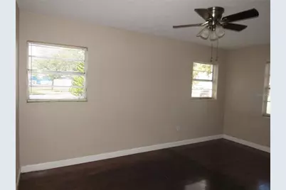 4232 W Bay View Avenue, Tampa, FL 33611 - Photo 9