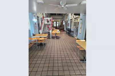 118 E Tarpon Avenue, Tarpon Springs, FL 34689 - Photo 3