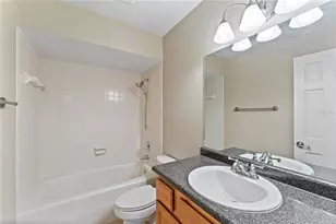 10316 Carrollwood Ct, Tampa, FL 33618 - Photo 17