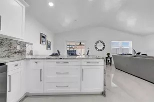 2020 58th Ave S, Saint Petersburg, FL 33712 - Photo 17