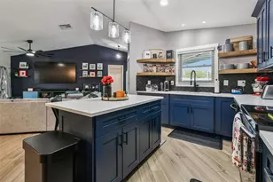 1729 Lk Crst Ave, Brandon, FL 33510 - Photo 17