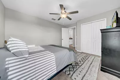 31440 Barrel Wave Way, Wesley Chapel, FL 33545 - Photo 29
