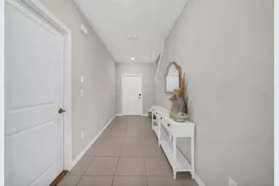31440 Barrel Wave Way, Wesley Chapel, FL 33545 - Photo 37