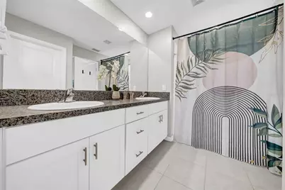 31440 Barrel Wave Way, Wesley Chapel, FL 33545 - Photo 27