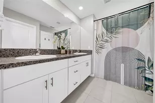 31440 Barrel Wave Way, Wesley Chapel, FL 33545 - Photo 27
