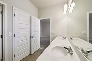 8197 Lakeview Crossing Dr, Winter Garden, FL 34787 - Photo 13