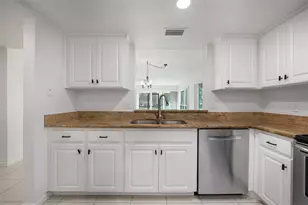 700 Starkey Rd, Largo, FL 33771 - Photo 19