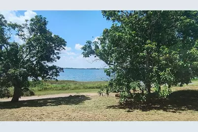 76 Garrison Lane, Frostproof, FL 33843 - Photo 19