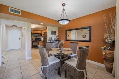 1515 Pinellas Bayway S #18, Saint Petersburg, FL 33715 - Photo 9